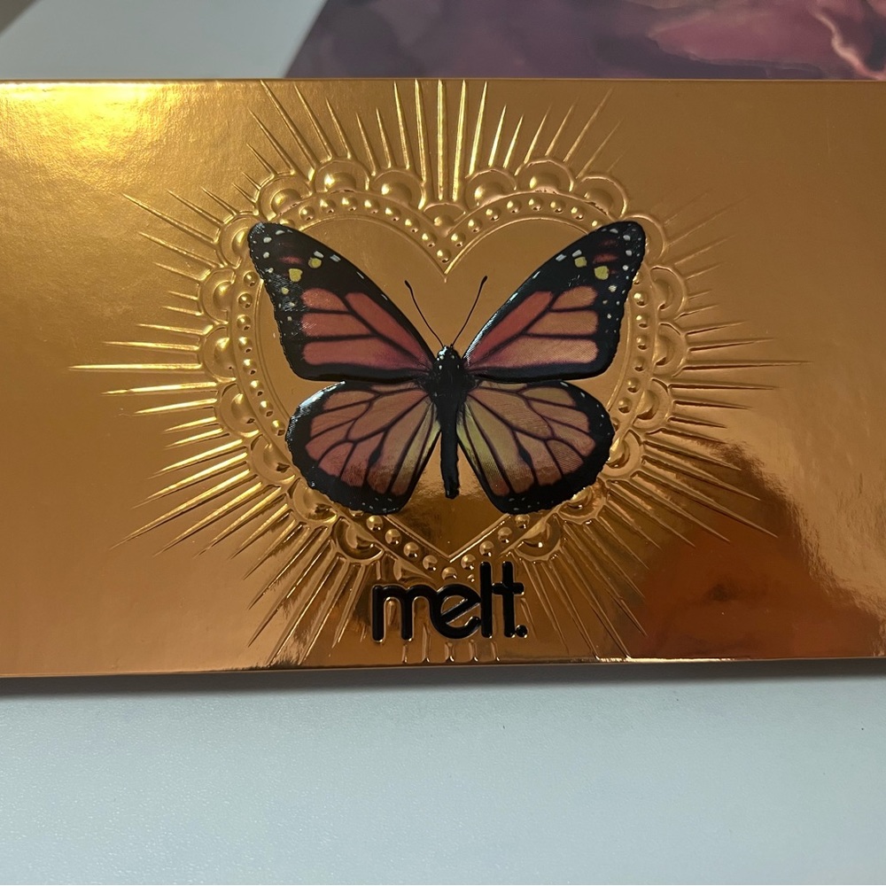 Melt Cosmetics' Monarca Blush Palette – Amor y Mariposas Collection